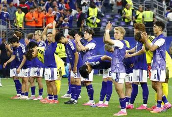 【Ｗ杯日本初戦】主将離脱、緊急事態に結束