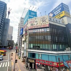 JR宇都宮駅西口の人気餃子店が閉店へ　再開発で景色が一変？　店舗移転先、“あの石像”の今後も判明