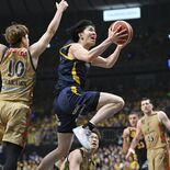 ブレックス“いつもの姿”貫き快勝　Ｂリーグ優勝に王手　武器の３点シュー…