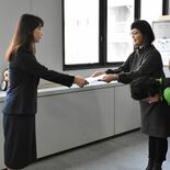 寄宿舎問題で懇談会を　保護者ら県教育長に依頼書　県教委の報告書「疑問が…