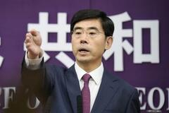 日中関係悪化「根源直視を」