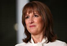 英政府、5兆円超増税へ