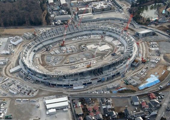 宇都宮競馬場の跡地に建設が進む新スタジアム＝１月２０日、宇都宮市西川田２丁目（写真提供　鹿島・増渕・渡辺・那須土木・磯部・浜屋JV）