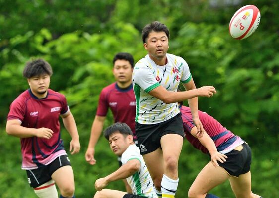 成年男子チームの攻撃をけん引するバックス菊池