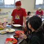 食事楽しみ世代間交流「地域食堂」初開催　小山のＮＰＯ法人「笑光」
