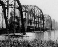 １８９９年に北千住―久喜間で営業開始