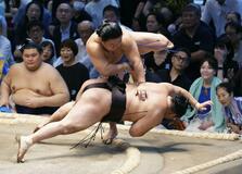藤ノ川、連日の金星