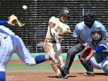 作新６年ぶり優勝　青藍泰斗に打ち勝つ　秋季栃木県高校野球