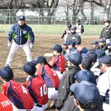 元ヤクルト監督真中さんが熱血指導　地元大田原の“後輩”を激励