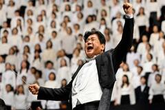 年末恒例「歓喜の歌」高らかに