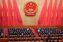 中国、ＧＤＰ目標引き下げ