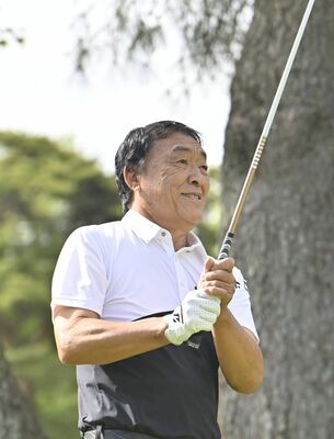 ゴールドの部でトップに立った羽川＝日光ＣＣ