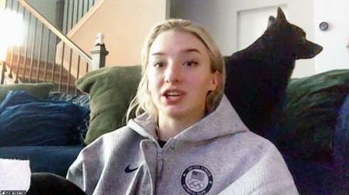 オンラインで記者会見するフィギュアスケート女子のアンバー・グレン=29日(共同)