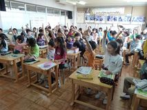 新聞の特徴学ぶ宇都宮市五代小