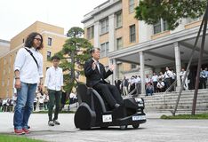 自律走行型ロボットお披露目