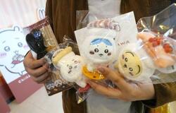 ちいかわコラボに大行列、香港