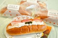 ジェラートロールサンド　ジェラ　パーネ
