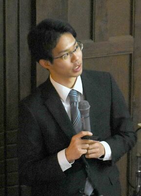 那須雪崩事故で死亡した８人と同じ班だった内田さん。事故当時の状況や心境の変化などを語った＝25日午後、宇都宮市峰町