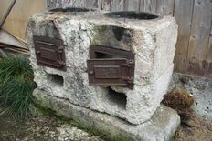 長岡石のかまどが民家で見つかる　徳次郎石研究会の小林助教「とても貴重」
