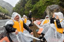 鬼怒川でライン下り開始