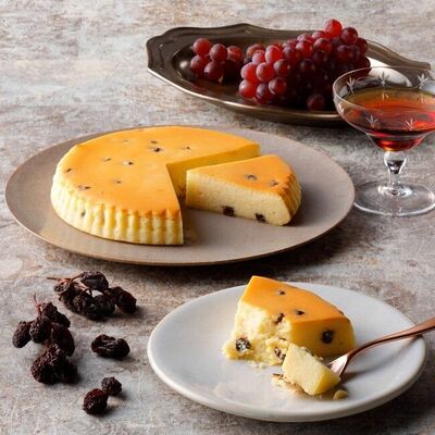 「御用邸ラムレーズンチーズケーキ」