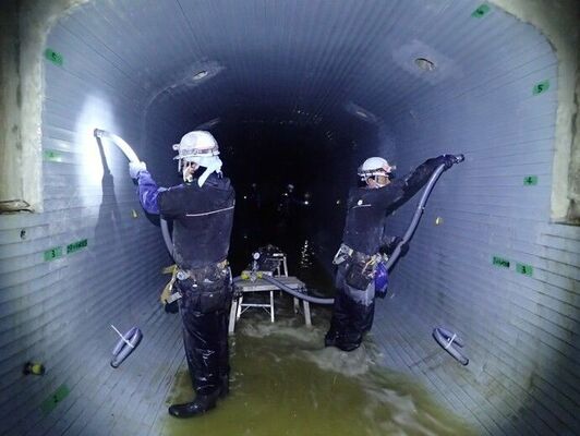 下水道管の耐震化工事の様子（宇都宮市上下水道局提供）