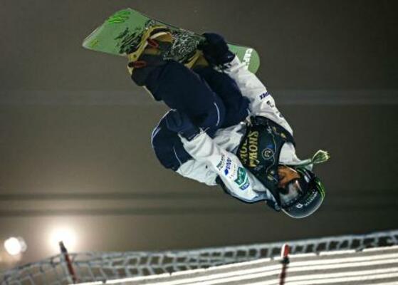 　スノーボードＷ杯男子ハーフパイプ第３戦で５位の嶋崎珀＝カルガリー（カナディアンプレス提供・ＡＰ＝共同）