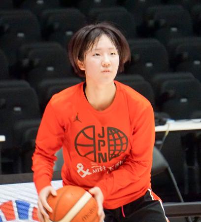 　調整するバスケ女子日本代表の田中こころ＝横浜ＢＵＮＴＡＩ