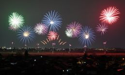 県都に季節外れの大輪　観覧エリア新設へ花火試射　宇都宮
