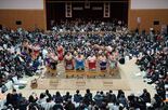 14年ぶり栃木で大相撲「とちぎ場所」　2300人来場、迫力の取組に歓声