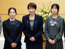 首相、北方領土発信を強化