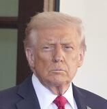 トランプ氏、80歳に