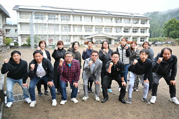 イベントへの来場を呼びかける実行委メンバー