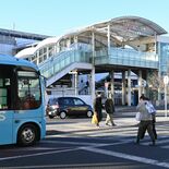 小山駅東口に整備のペデストリアンデッキ　幅９メートルの全面屋根設置へ　…