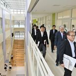 足利高校の新校舎が完成　吹き抜け構造の廊下、県内公立高校で最大の広さに…