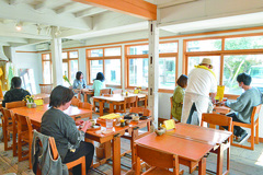 ひとつ屋根の下シェアショップ探訪