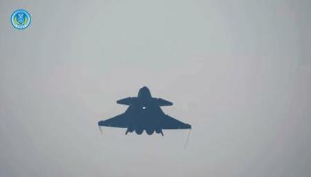 台湾、中国軍の２０７機確認