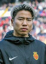 浅野拓磨が１０年ぶり広島復帰
