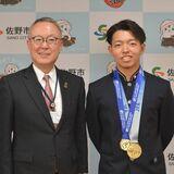 サッカー全国優勝へ導く　青森山田高背番号10の芝田さん（佐野出身）　市長を表敬訪問