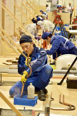 栃木県、技能五輪選手の競技力強化　県央産業技術専門校に支援コース新設へ　トップクラス技能者らが特別訓練