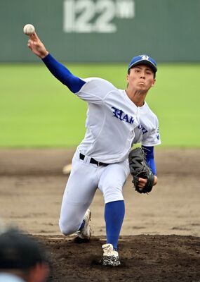 投打の柱としてけん引する白鴎足利の昆野