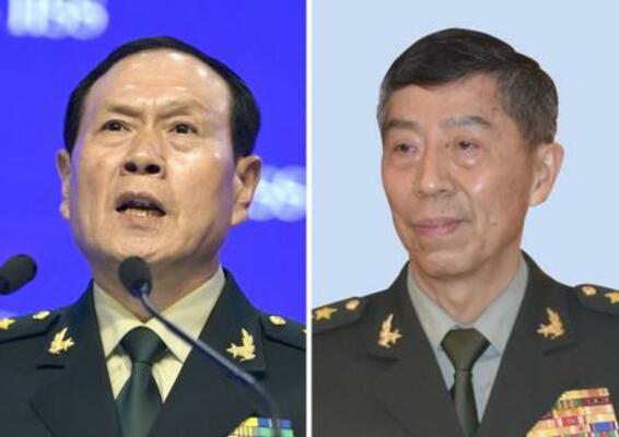 　李尚福前国防相（右）、魏鳳和元国防相