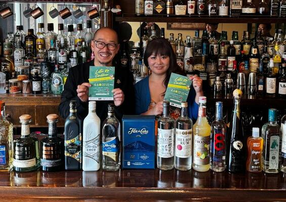 来場を呼びかける福田さん（左）と目時さん
