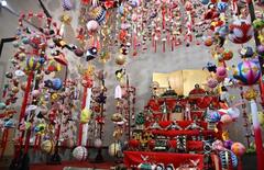 福岡「さげもん」華やかに