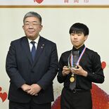 ピアノ・アジア大会最高賞の真岡高1年加藤さんに功労賞 真岡市長「市民に…