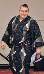 大関安青錦「出場目指して」