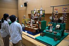端午の節句前に 五月人形を展示