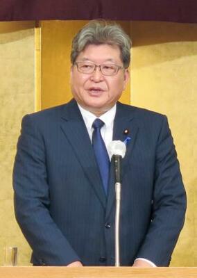 新潟県長岡市で講演する自民党の萩生田幹事長代行=4日午後