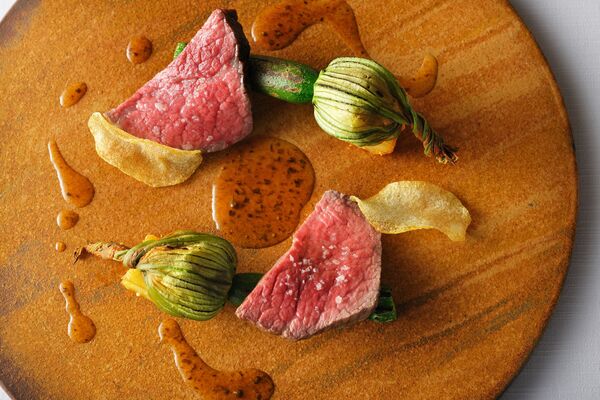 肉料理「牛肉のアロースト」