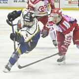 バックス、３連勝で首位堅持　RE北海道に３－２　アイスホッケージャパン・カップ